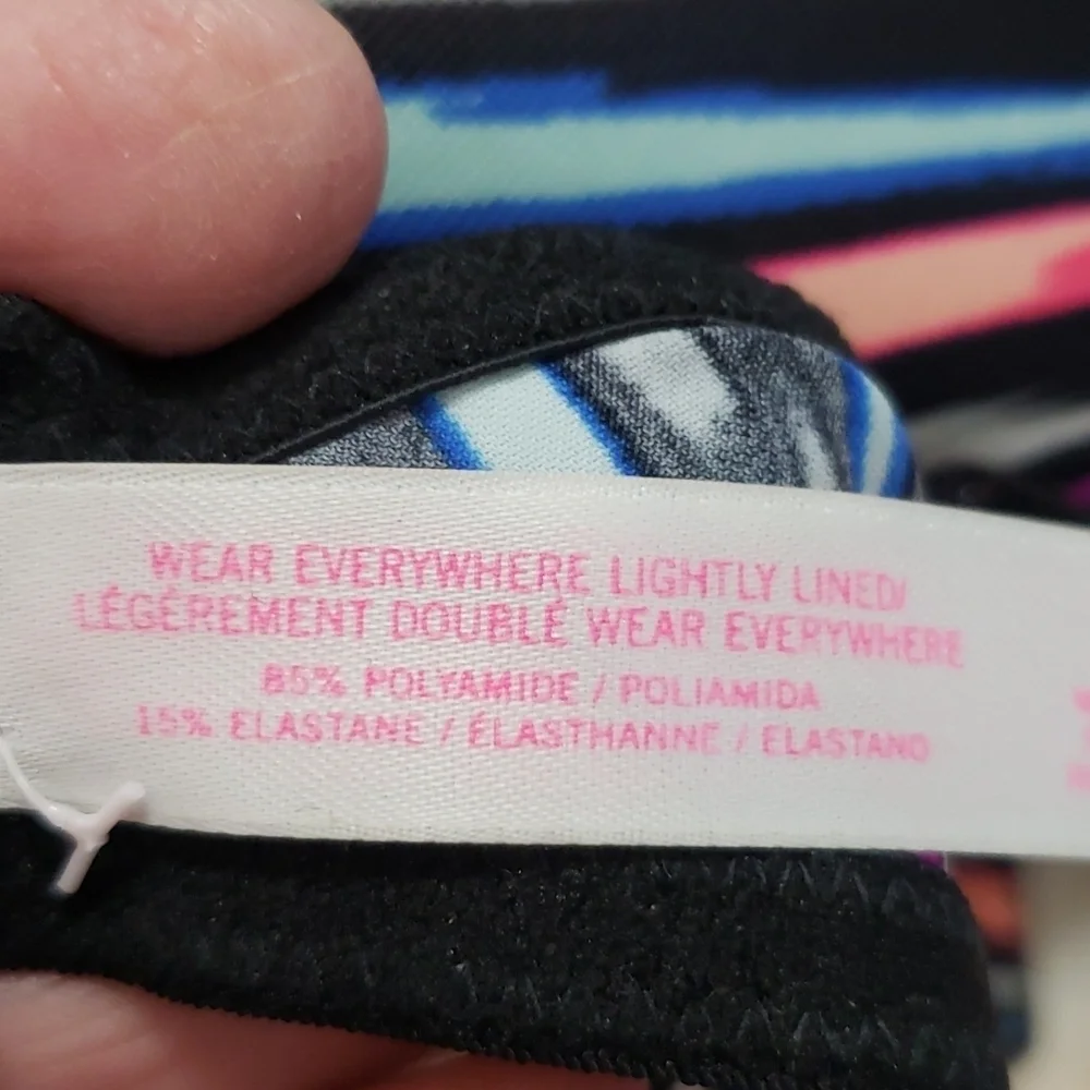 Victoria's Secret Pink Racerback Lot of 2‎ Bras